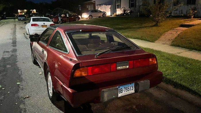 Datsun-Other-1988-Red-Tan-Leather