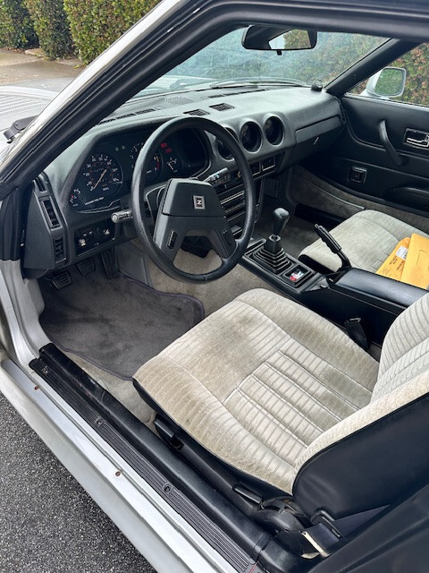 Datsun-Z-Series-1983-Hatchback-3