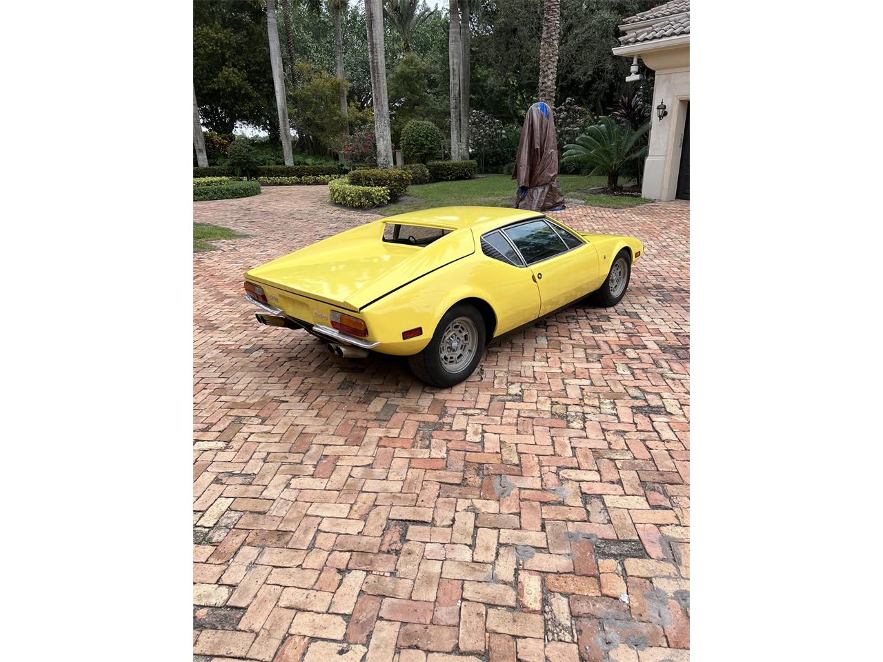 De-tomaso-Pantera-1971-Yellow-Black-12