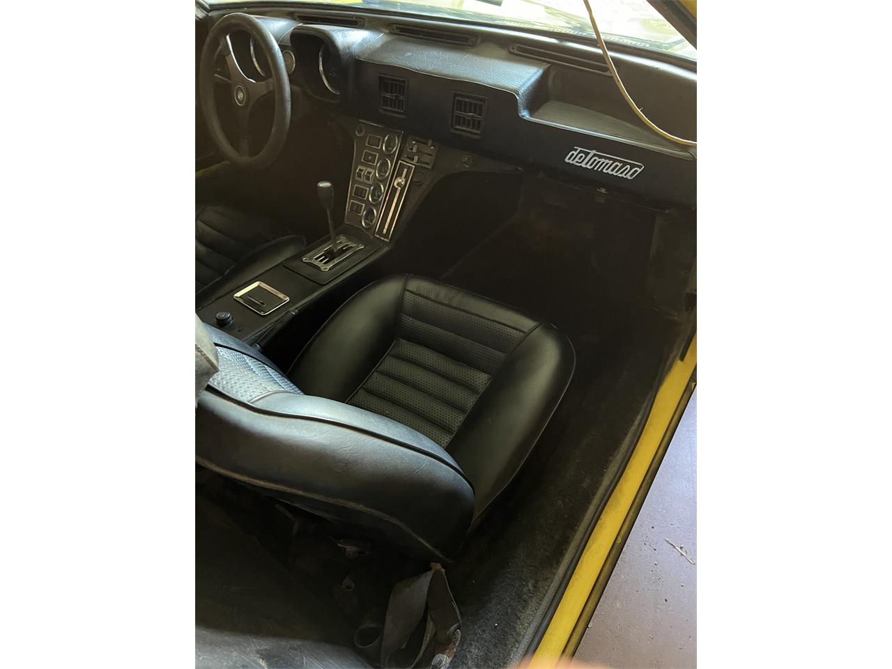 De-tomaso-Pantera-1971-Yellow-Black-4