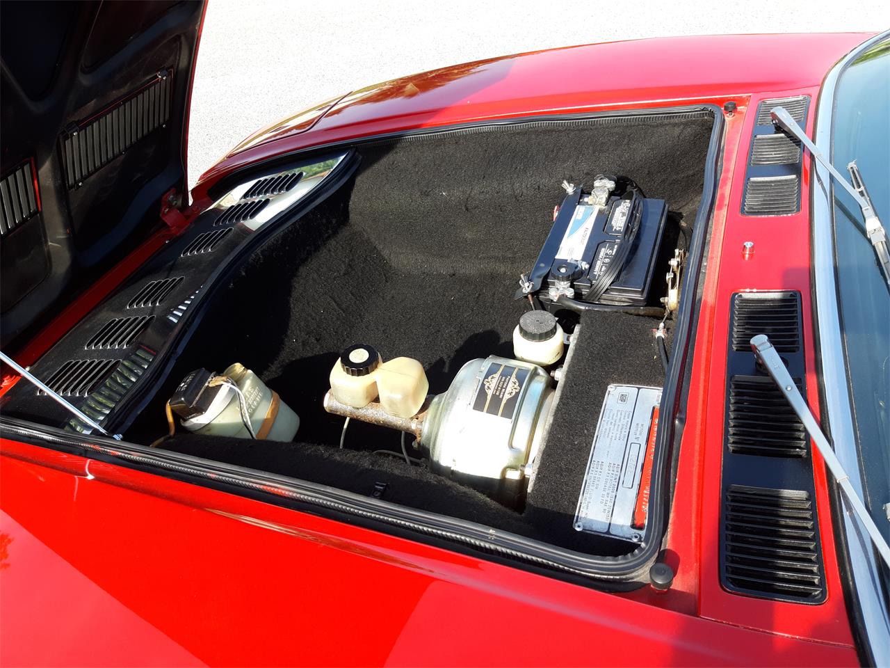 De-tomaso-Pantera-1972-Red-Black-11