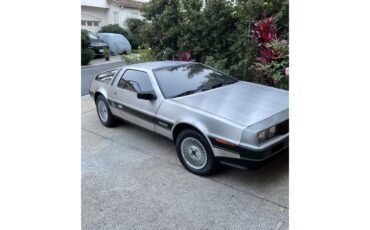 Delorean-Dmc-12-1981-Stainless-steel-Black-1