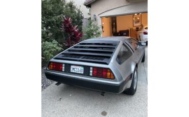 Delorean-Dmc-12-1981-Stainless-steel-Black-2