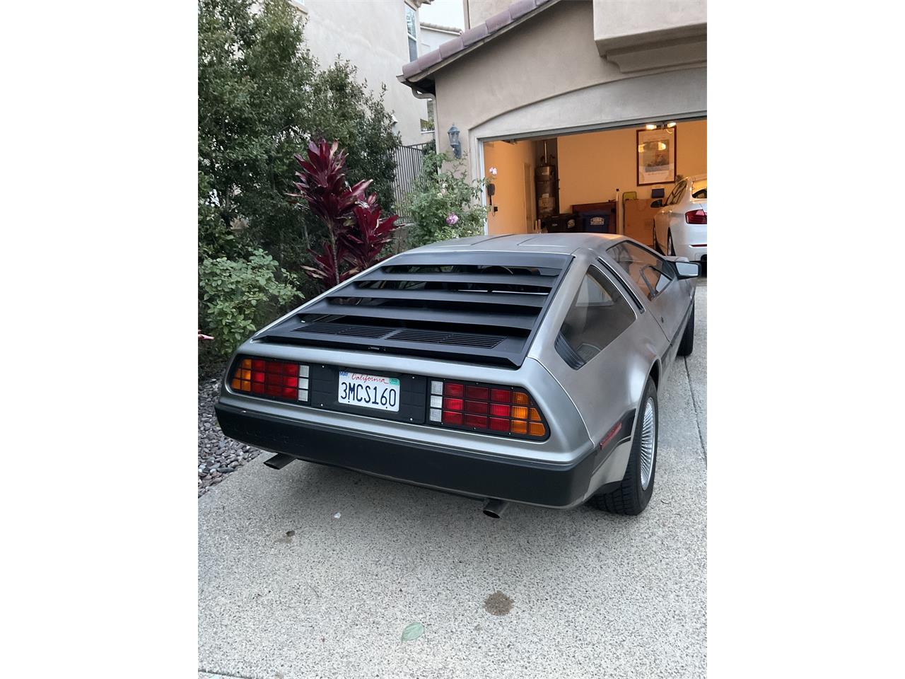 Delorean-Dmc-12-1981-Stainless-steel-Black-2
