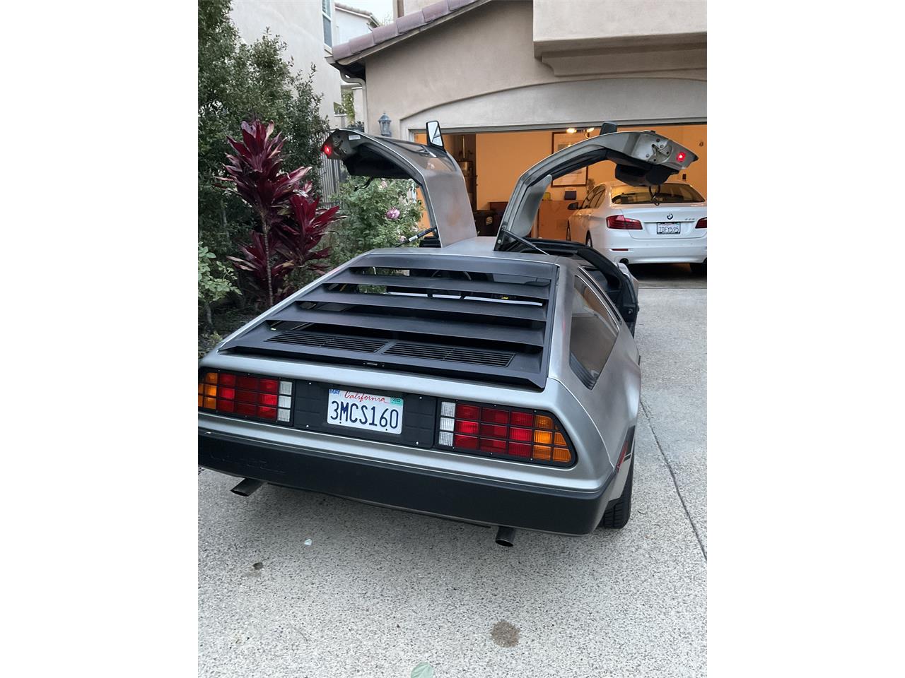 Delorean-Dmc-12-1981-Stainless-steel-Black-3