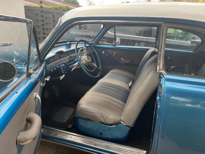 Desoto-Coupe-1952-Blue-10
