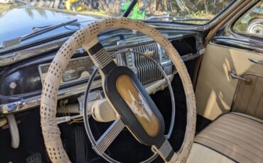 Desoto-Custom-1948-Black-Tan-13