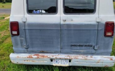 Dodge-150-1988