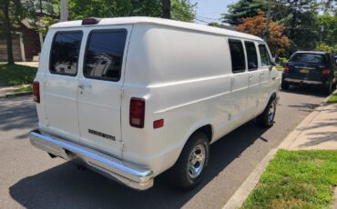 Dodge-250-RAM-VAN-1992-van-10
