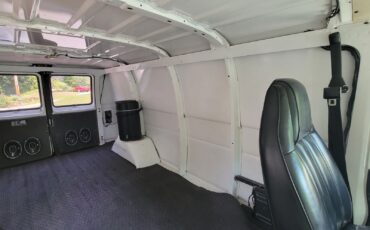 Dodge-250-RAM-VAN-1992-van-22