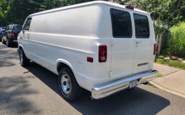 Dodge-250-RAM-VAN-1992-van-8