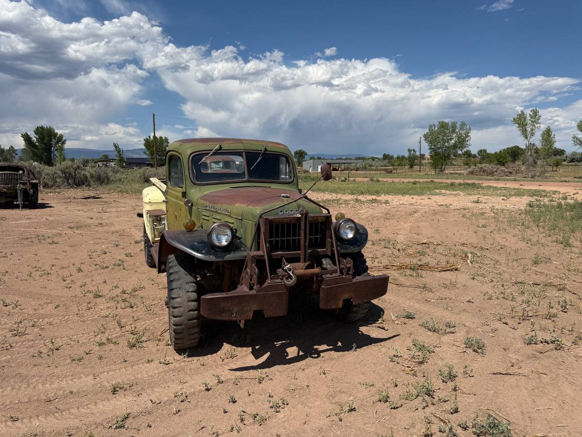 Dodge-B-1-pw-126-1948-2