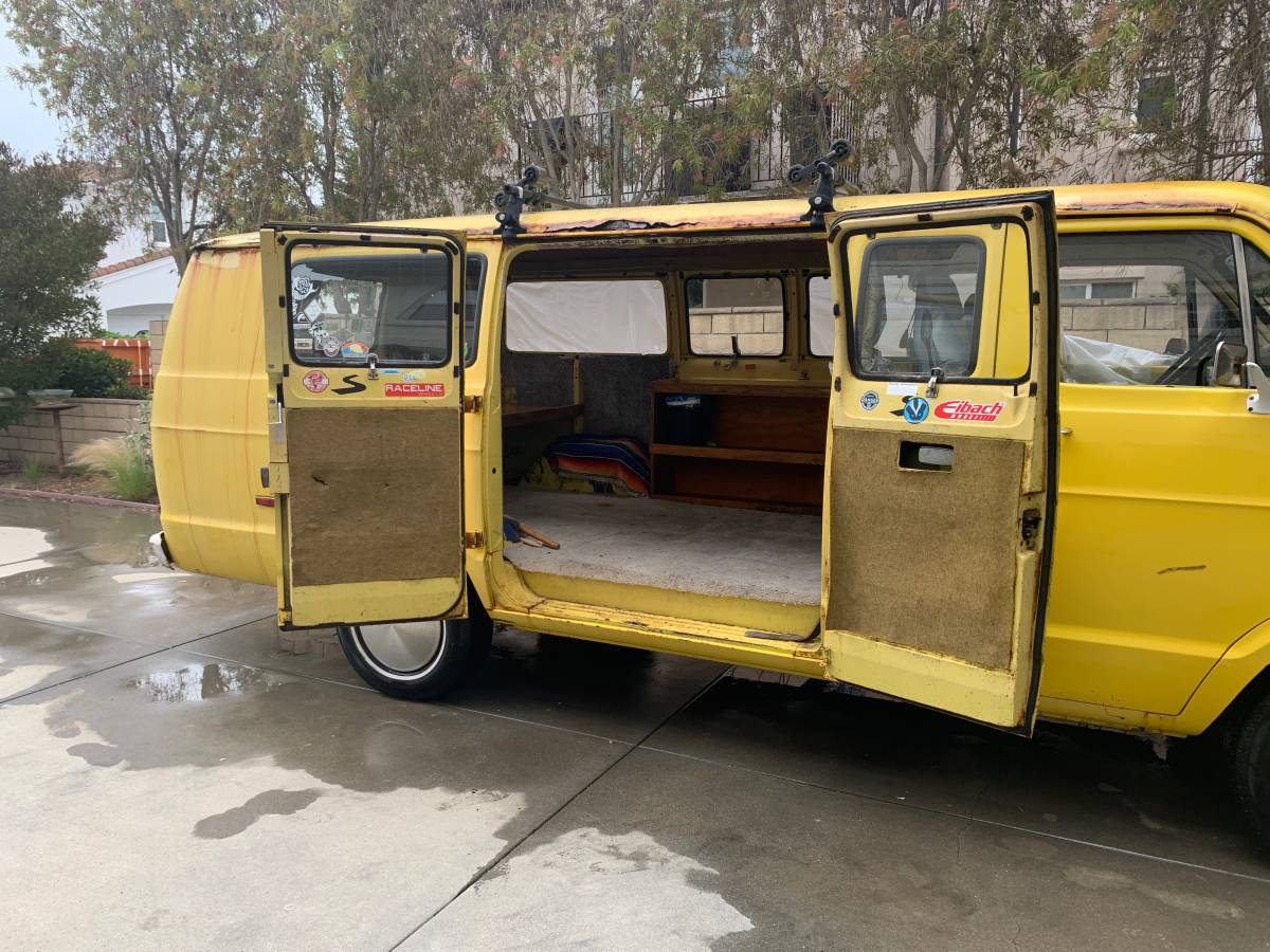 Dodge-B100-1973-yellow-4