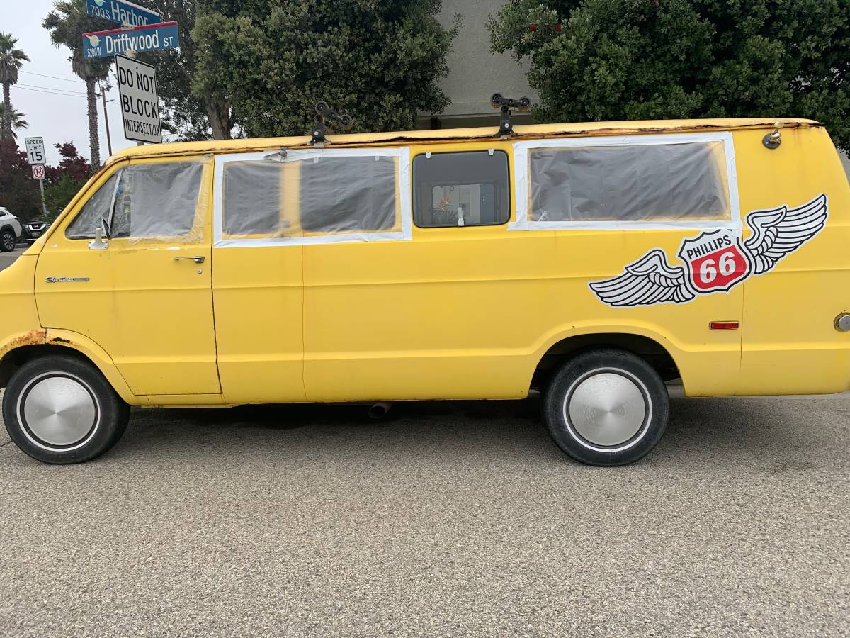 Dodge-B100-1973-yellow-8