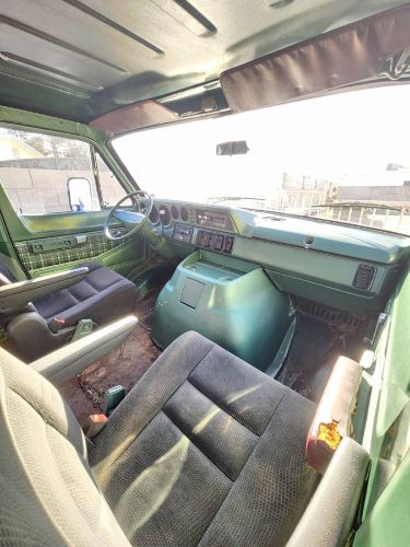Dodge-B100-1978-15