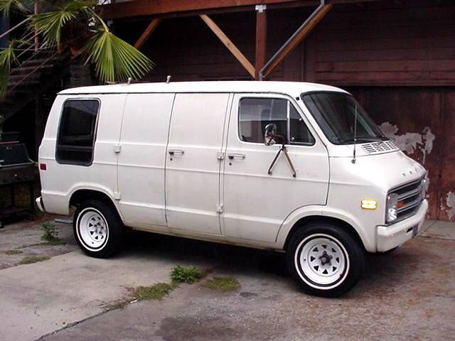 Dodge-B200-1978-10
