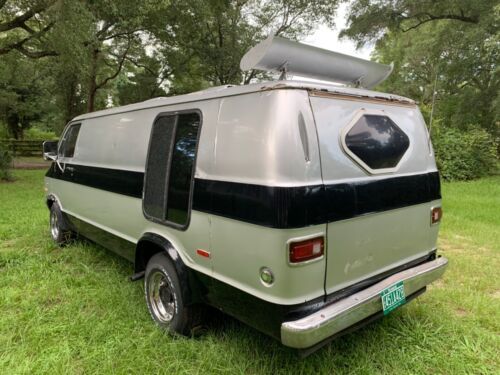 Dodge-B300-1977-Silver-Purple-23