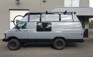 Dodge-B350-1984-Gray