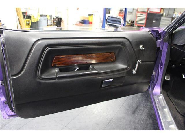 Dodge-CHALLENGER-360-V8-4-SPD-1971-COUPE-15