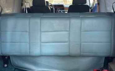 Dodge-Caravan-1985-White-13