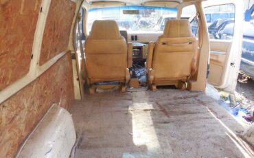 Dodge-Caravan-1987-Minivan-7