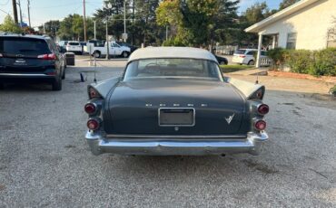 Dodge-Challenger-1957-Sedan-3