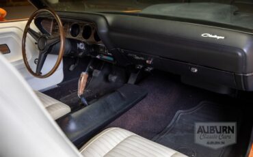Dodge-Challenger-1970-23