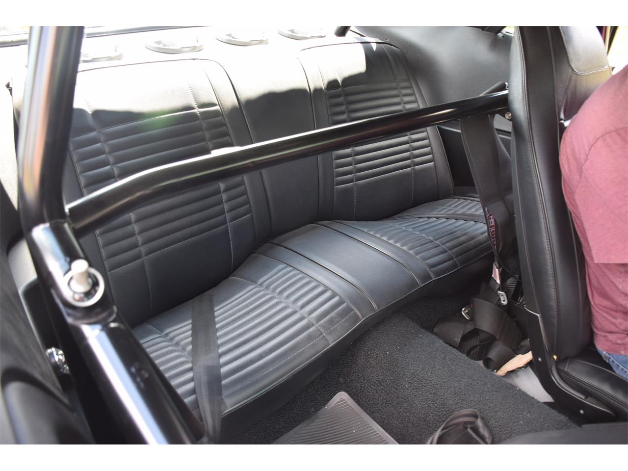 Dodge-Challenger-1970-Black-Black-16