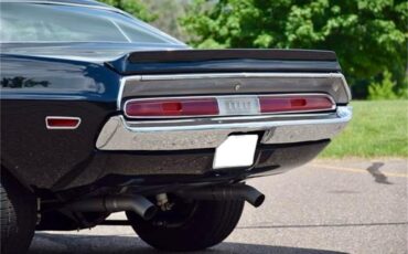 Dodge-Challenger-1970-Black-Black-8
