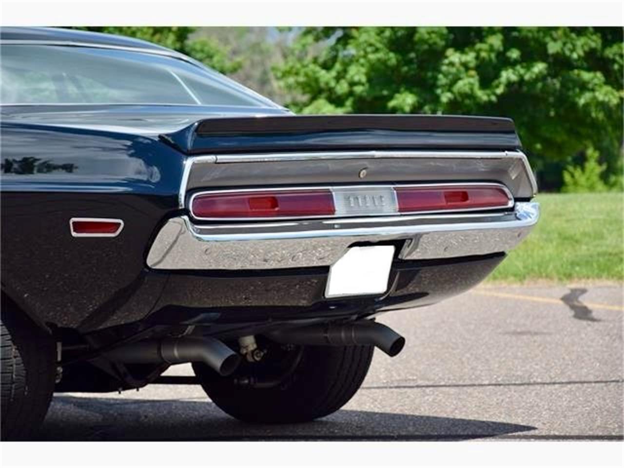 Dodge-Challenger-1970-Black-Black-8