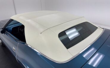 Dodge-Challenger-1970-Bright-Blue-Metallic-Blue-25