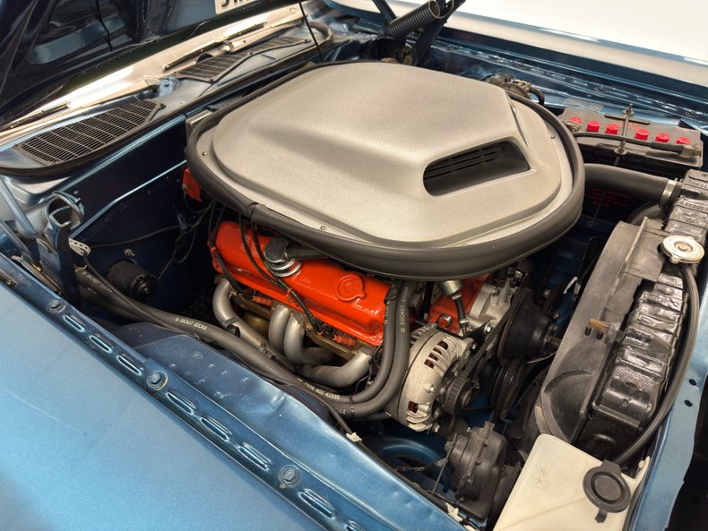 Dodge-Challenger-1970-Bright-Blue-Metallic-Blue-31