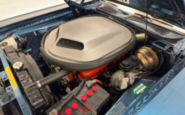Dodge-Challenger-1970-Bright-Blue-Metallic-Blue-33