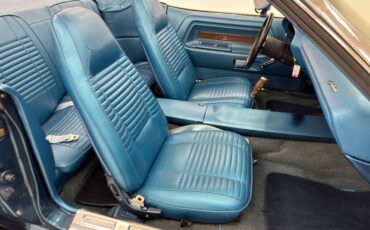 Dodge-Challenger-1970-Bright-Blue-Metallic-Blue-43