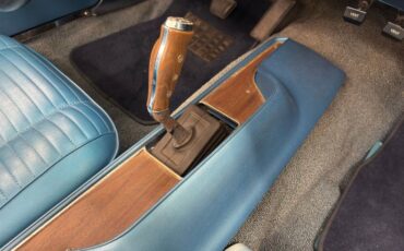 Dodge-Challenger-1970-Bright-Blue-Metallic-Blue-5