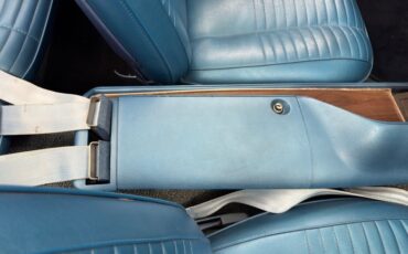 Dodge-Challenger-1970-Bright-Blue-Metallic-Blue-6