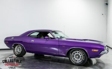 Dodge-Challenger-1970-Coupe-16