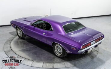 Dodge-Challenger-1970-Coupe-28
