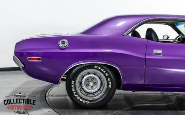 Dodge-Challenger-1970-Coupe-29