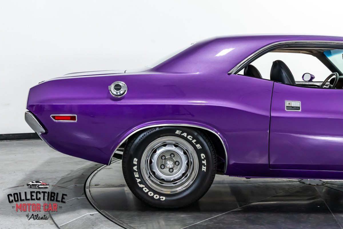 Dodge-Challenger-1970-Coupe-29