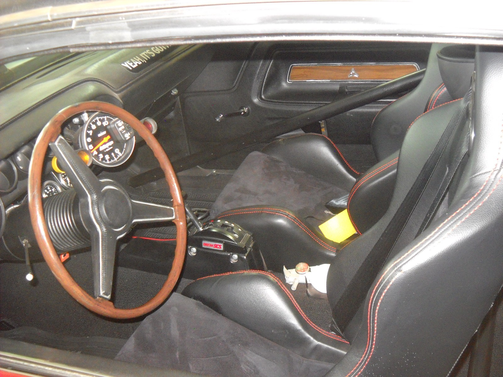Dodge-Challenger-1970-Coupe-3