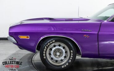 Dodge-Challenger-1970-Coupe-32