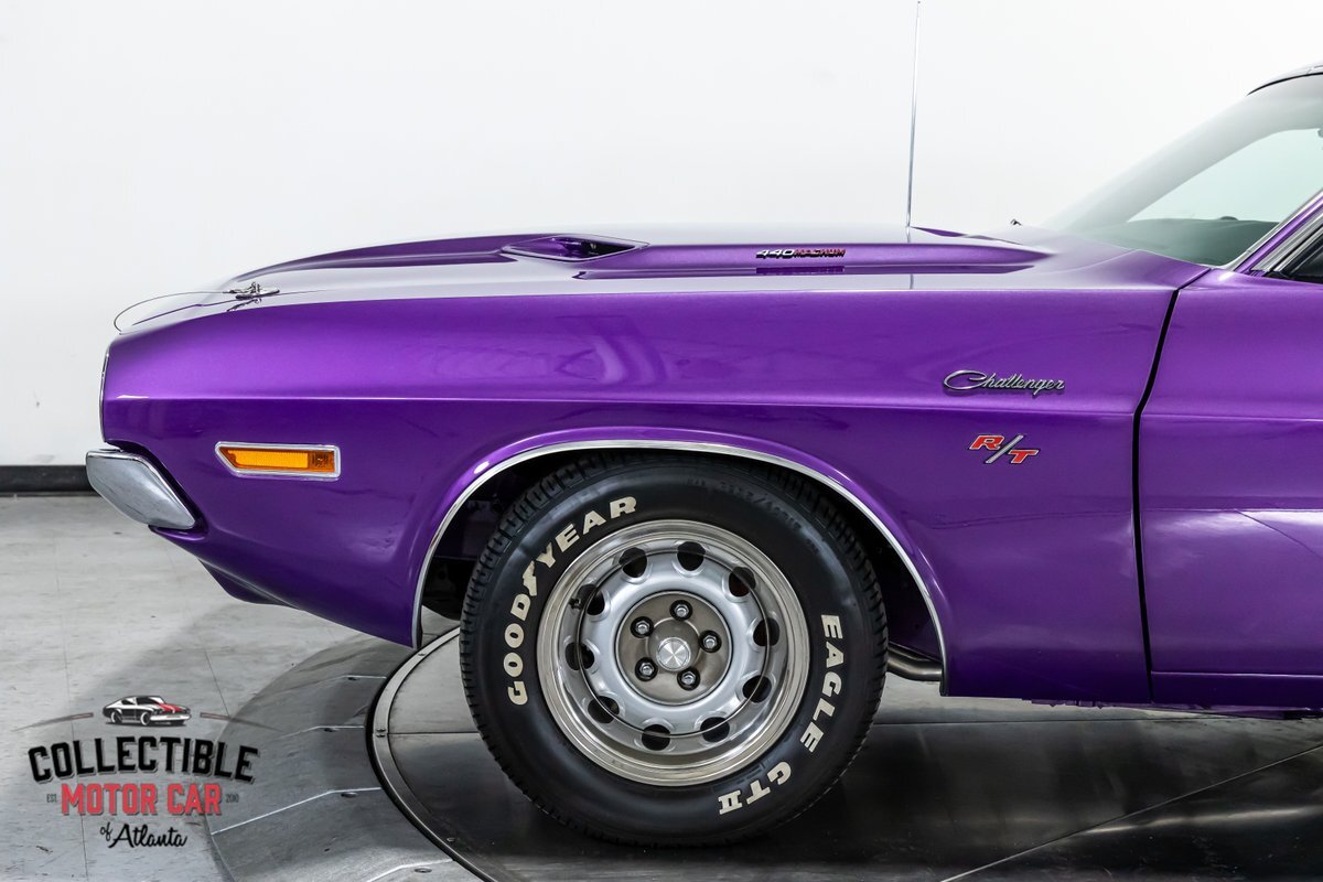 Dodge-Challenger-1970-Coupe-32