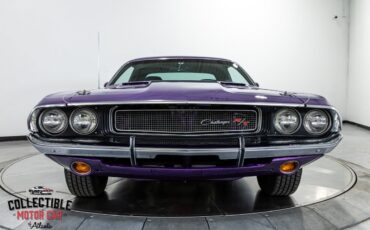 Dodge-Challenger-1970-Coupe-35