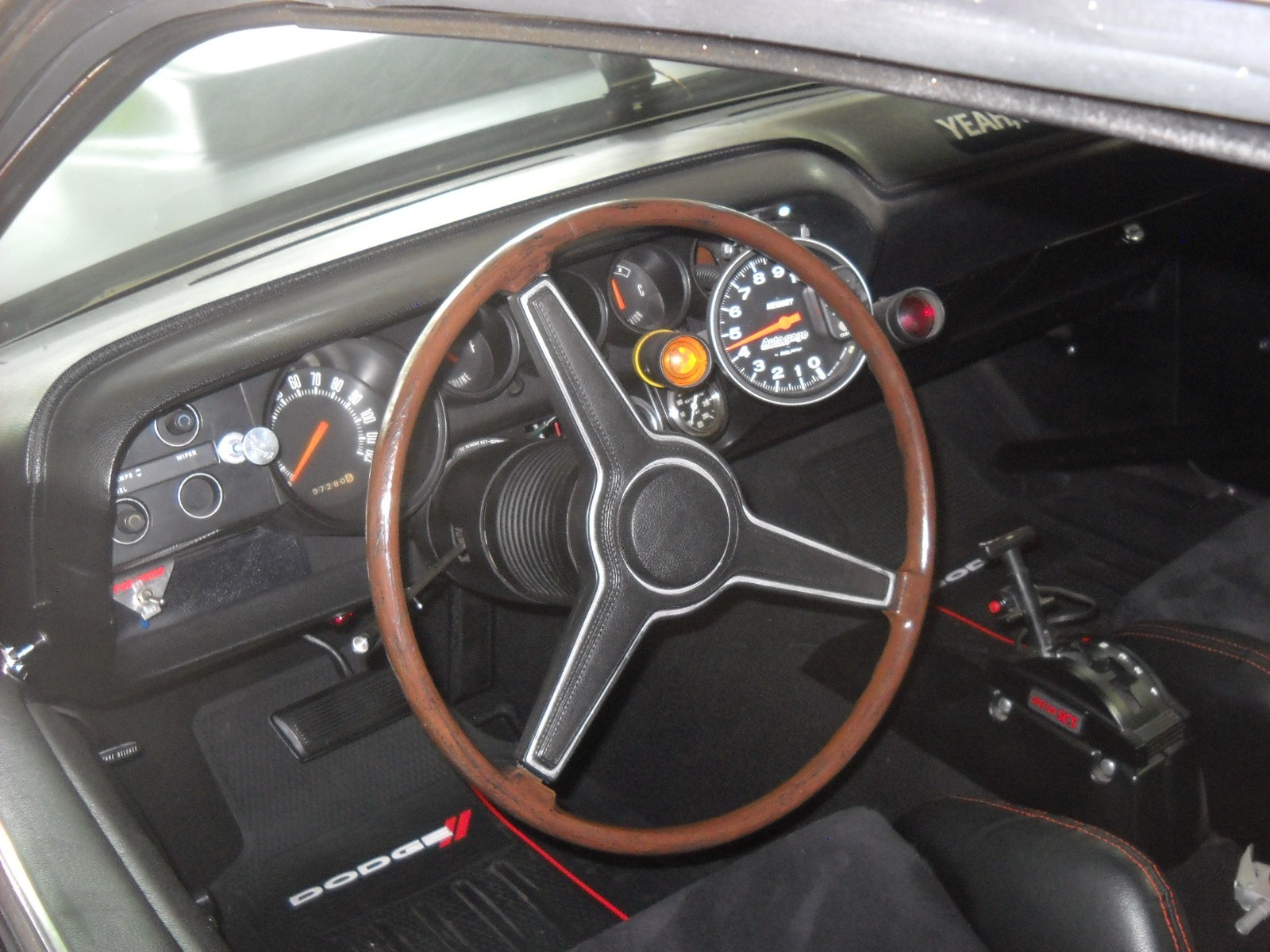 Dodge-Challenger-1970-Coupe-4