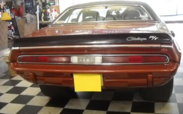 Dodge-Challenger-1970-Coupe-6