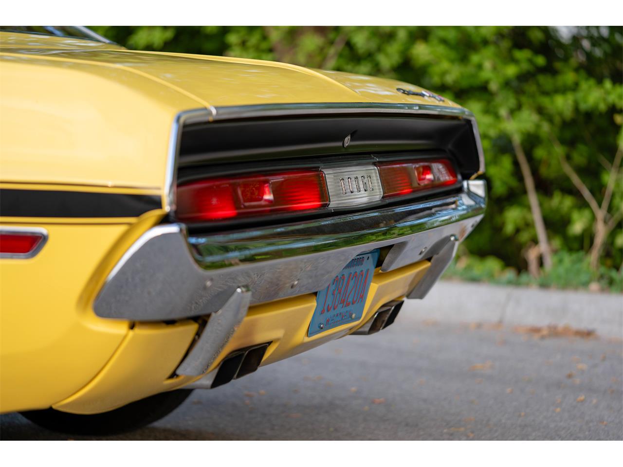 Dodge-Challenger-1970-High-Impact-Yellow-Saddle-Tan-18
