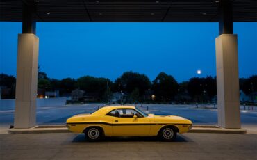 Dodge-Challenger-1970-High-Impact-Yellow-Saddle-Tan-20