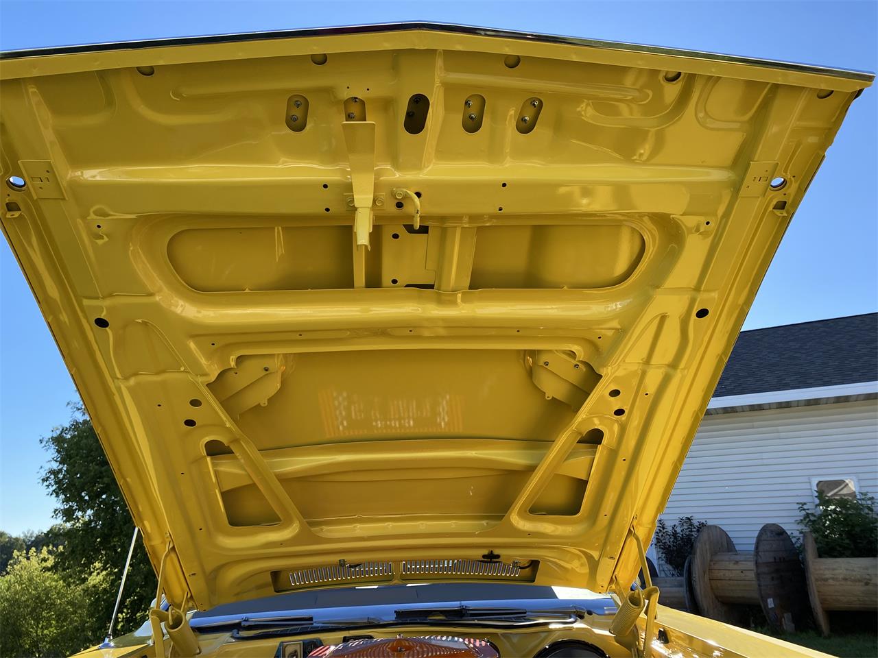 Dodge-Challenger-1970-High-Impact-Yellow-Saddle-Tan-22