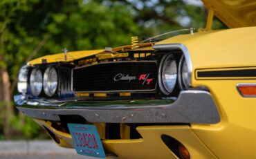 Dodge-Challenger-1970-High-Impact-Yellow-Saddle-Tan-7